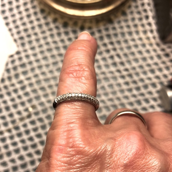 Diamond Ring - Picture 3 of 3